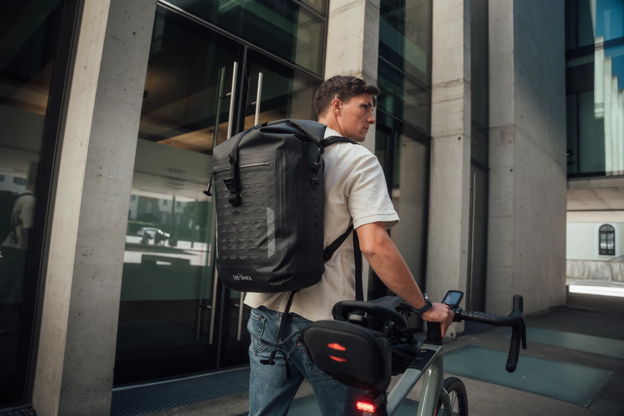 Weather is yesterday's problem: waterproof daypacks for everyday life