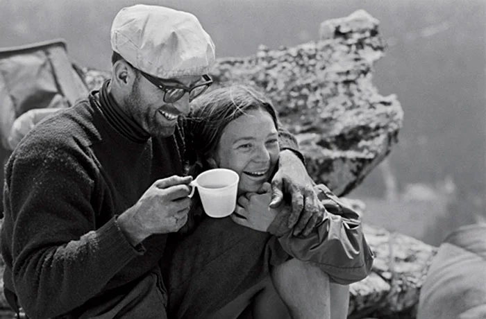 Royal and Liz Robbins embracing on the summit of El Capitan